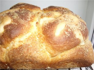Сдобный хлеб с узором