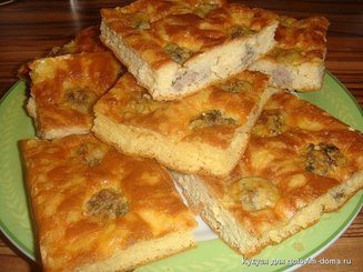 Пирог с фрикадельками