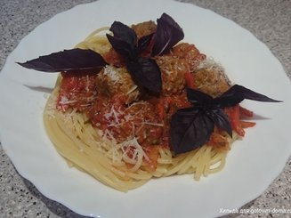 Спагетти с фрикадельками "Sugo"