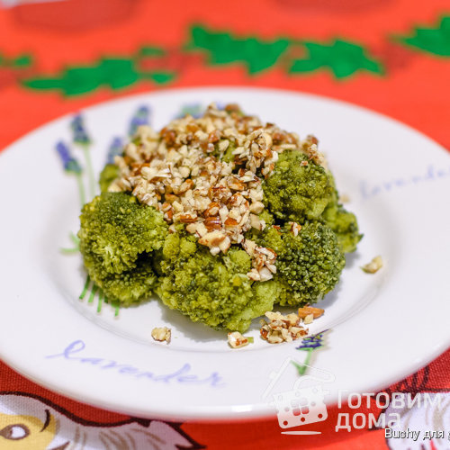 Брокколи с миндалем