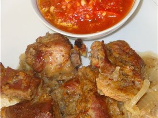Шашлык в духовке на "луковой подушке"