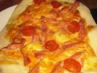 Фламмкухен из Эльзасса - пирог с луком, беконом и сыром