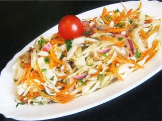 Салат с капустой "Пестренький"