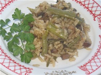 Спагетти с фасолью и грибами