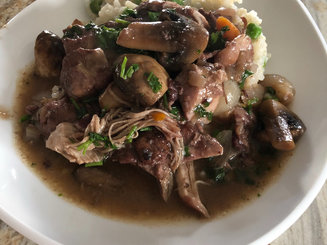 Курица в красном вине (Coq Au Vin Recipe)