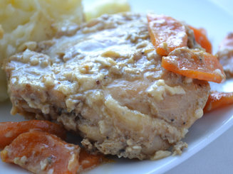 Запеченные куриные голени, маринованные в дижонской горчице