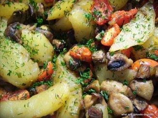 Пикантный картофель запеченный в духовке