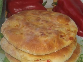 Лепешки с брынзой и перцем