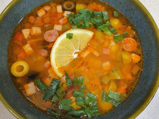 Солянка сборная мясная