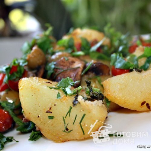 Пикантный картофель запеченный в духовке