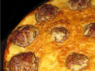 Пирог с фрикадельками