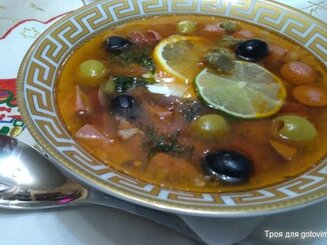 Солянка сборная мясная