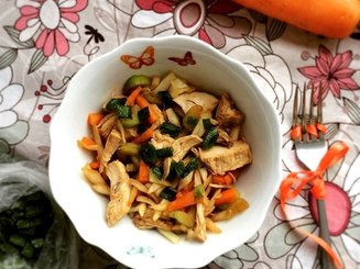 Стир-фрай из курицы и капусты