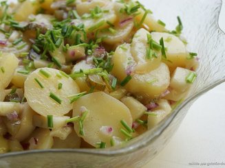 Берлинский картофельный салат с винегретной заправкой