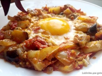 Шакшука с баклажанами