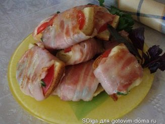 Бутерброды-гриль с помидорами и беконом