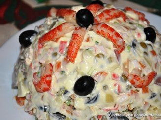 Оливье с раковыми шейками