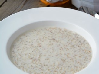 Молочная ячневая каша