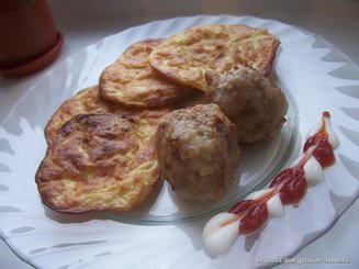 Кабачково-сырные оладьи, запечённые в духовке