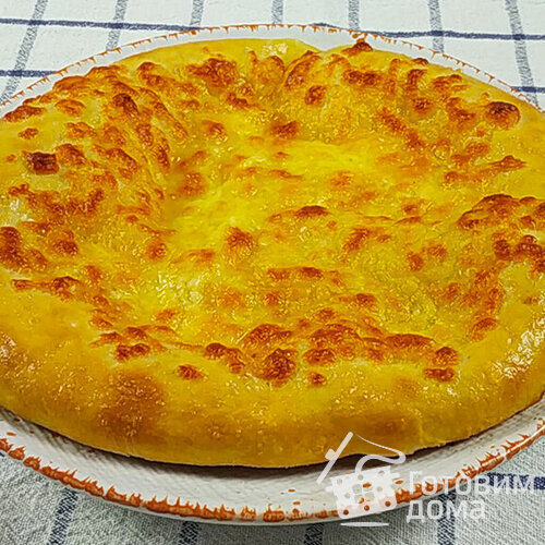 Хачапури по-мегрельски с сыром сулугуни