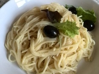 Spaghetti cacio e pepe - Спагетти с сыром и чёрным перцем