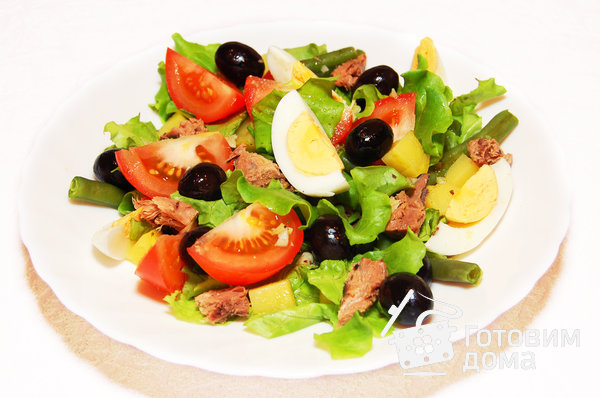 Овощной салат с тунцом фото к рецепту 6