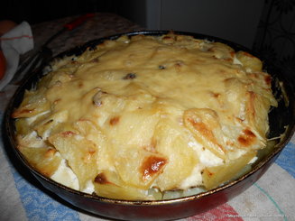 Запеканка из фарша и картофеля