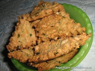 Треугольники с травами и чесноком