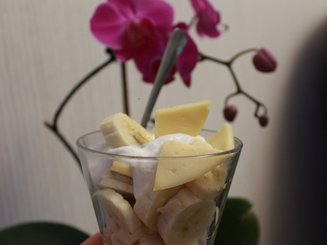 Бананы с сыром и орехами