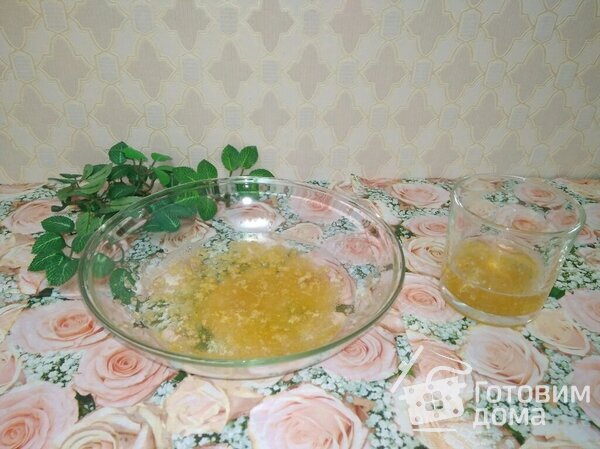 Сметанный десерт-желе для мамули с малиновым джемом &quot;Махеевъ&quot; на 8 марта фото к рецепту 2