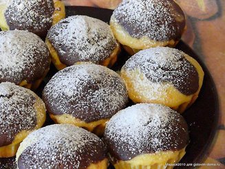 Двухцветные маффины с морковью и какао