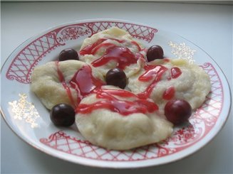 Вареники с вишней (от "Гастрономъ")