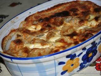 Картофель запеченый в молочном соусе