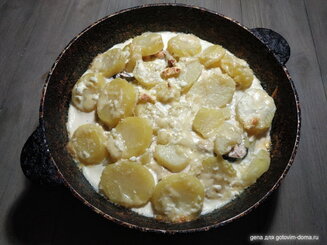 Рыбка, тушённая под соусом