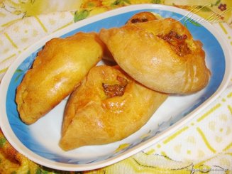 Открытые пирожки с сыром и зеленью