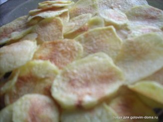 Чипсы из картофеля в микроволновке