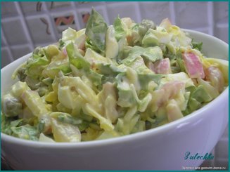Салат из редиса с сыром и яйцами