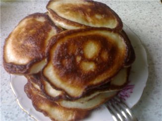 Пышные оладушки на дрожжах