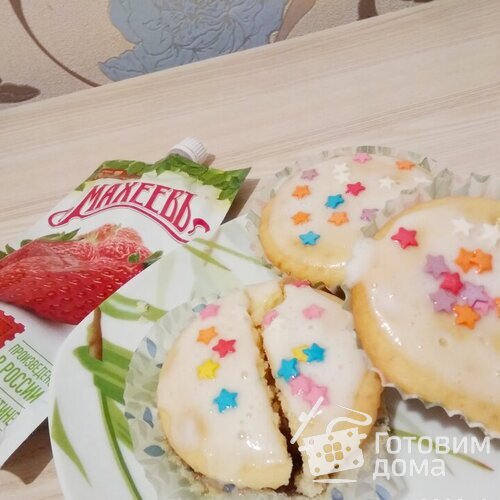Кексы с клубничным джемом &quot;Махеев&quot;.