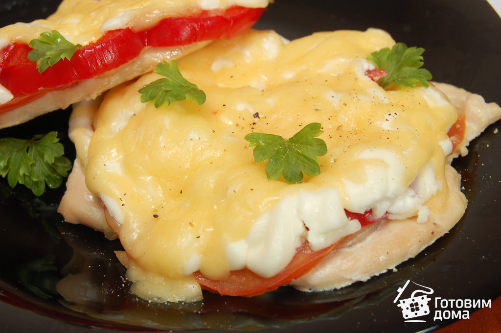Вкусные куриные отбивные с сыром и помидорами - простой и быстрый рецепт с пошаговыми фото
