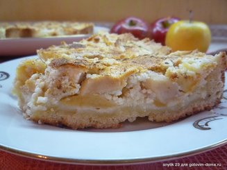 Яблочный пирог с творожной заливкой