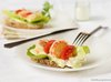 Smørrebrød - Бутерброд с креветками и соусом ремулад