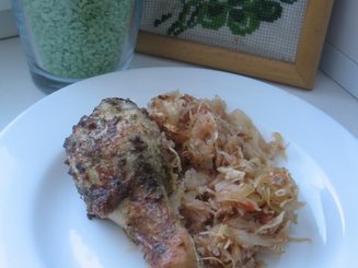 Капуста, запечённая в духовке с курочкой