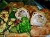 Мясные рулетики с орехами и сыром