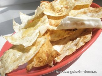 Чипсы из лаваша с сыром