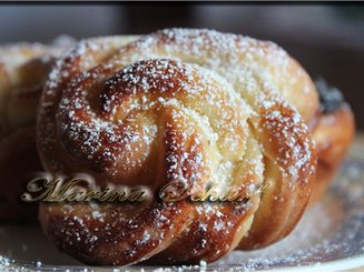 Имбирные булочки-розочки с корицей