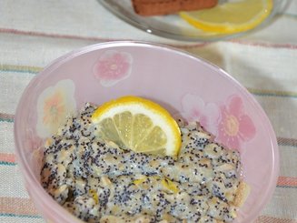 Маковая овсянка с лимоном