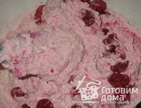Творожный пирог с замороженными ягодами фото к рецепту 5