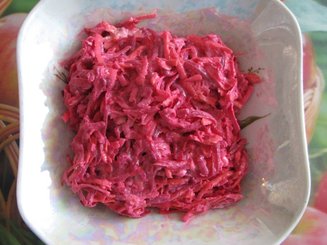 Свекольно-морковный салат с яблоками