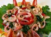 Азиатский салат с креветками и фунчозой